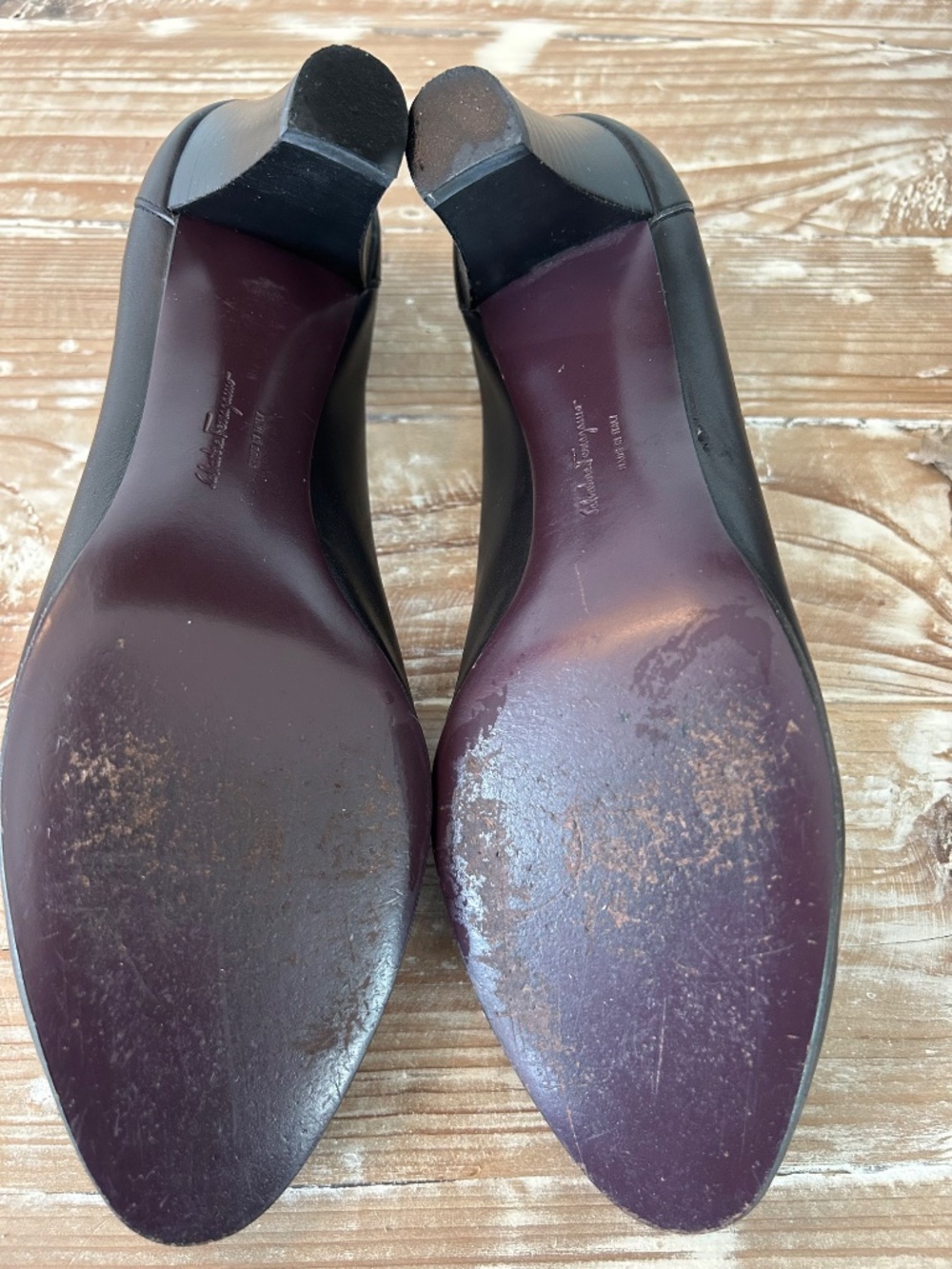 Salvatore Ferragamo Black Leather Engraved Logo Penny Loafer Heel Pump Sz 9.5 D - Picture 7 of 11